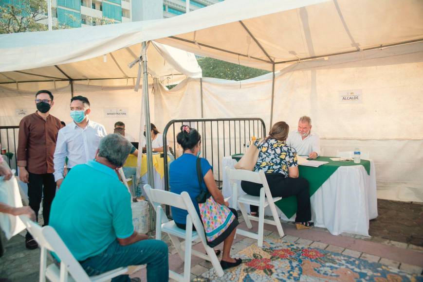 Añadió que “todos los lunes nos reunimos a las 5:00 de la mañana para evacuar todas estas inquietudes de nuestra población”.