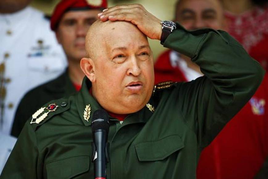"Existen indicios de que el gobierno está sacando dinero de las reservas para pagar dinero que Hugo Chávez le regaló a la familia Zelaya-Castro y que según declaró Mel, le cobró Maduro”, dijo Nasralla. 