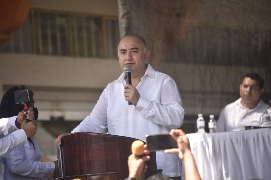 <b>5. Alexander López,</b> alcalde de El Progreso (Yoro): su salario es de L90,000.00. 