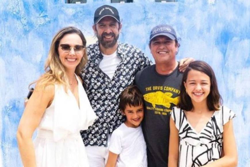 Carlos Vives y Claudia Elena han formado una bella familia desde hace más de diez años.