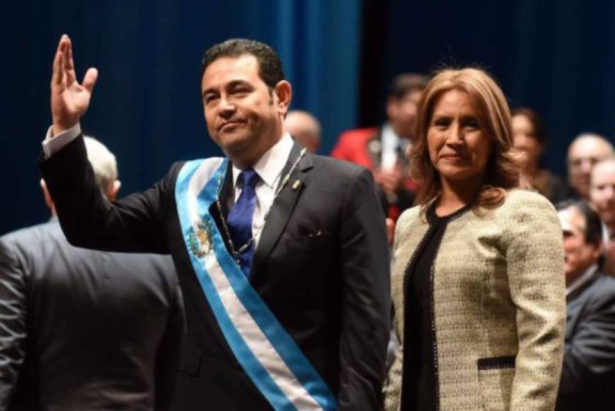 Un total de 24 binomios presidenciales fueron proclamados durante el inicio de la campaña presidencial y según las encuestas tres mujeres figuran entre los primeros lugares, Torres, Aldana y Ríos.