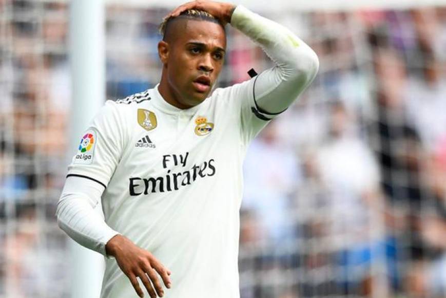 Mariano Díaz: Nunca pesó su estadía en el Real Madrid tras su vuelta a la casa blanca después de jugar con el Lyon. El dominicano se marchará.