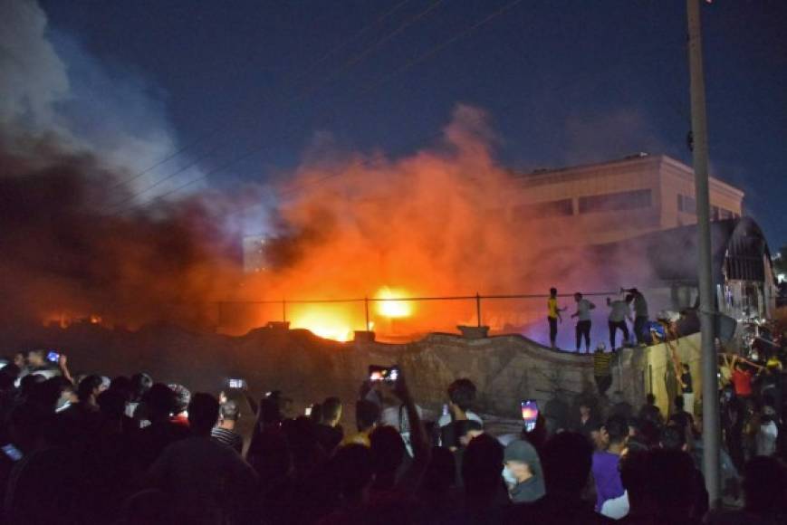 Un incendio en un hospital del sur de Irak dedicado a enfermos de Covid-19, ha provocado al menos 92 muertos (FOTOS: AFP)