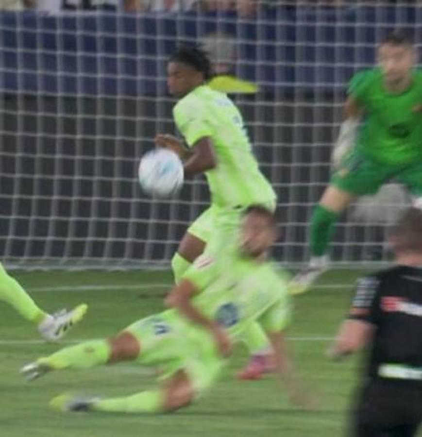 Indignación en Barcelona, polémico penal y revelan lo que pasó con Lewandowski ante Levante