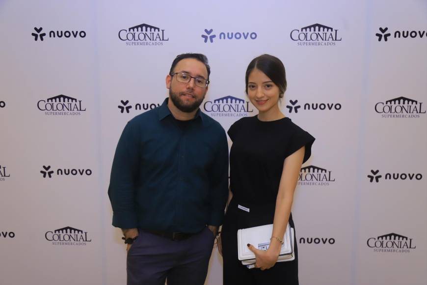 Javier Urbina y Damaris Sarmiento