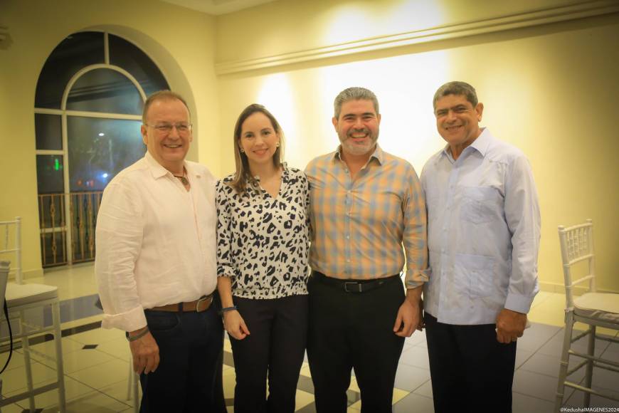 Tito Valenzuela, María José y Eduardo Torres, Edgardo Villalobos