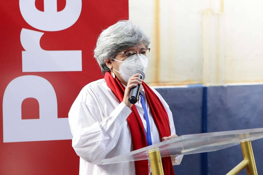 Arlene Castellón, gerente de Recursos Humanos