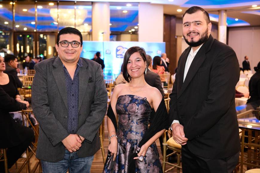 Dany Peña, Nadia Guevara y Fredy Mejía