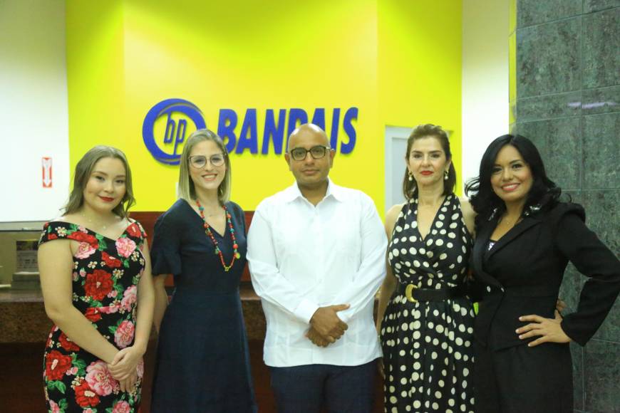 Katherine Padilla, Ana Lorena Lacayo, Fernando Carranza, Suyapa Monterroso y Neydi Fajardo