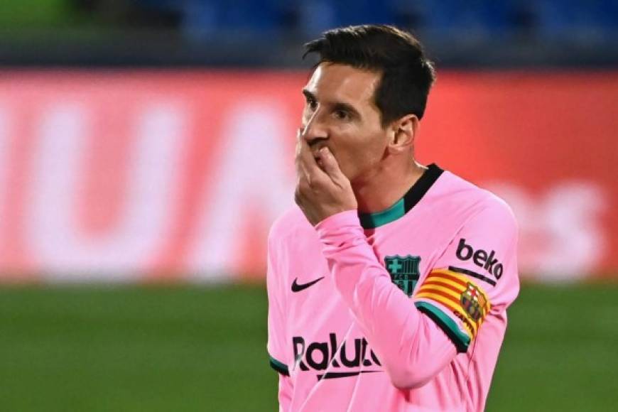 Lionel Messi: El astro argentino liderará la zona ofensiva del Barcelona en el debut de Koeman en Champions.