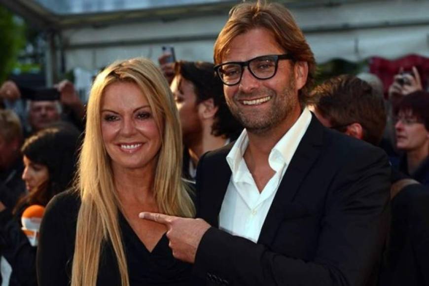 Ella es Ulla Sandrock, pareja sentimental del entrenador Jürgen Klopp del Liverpool.