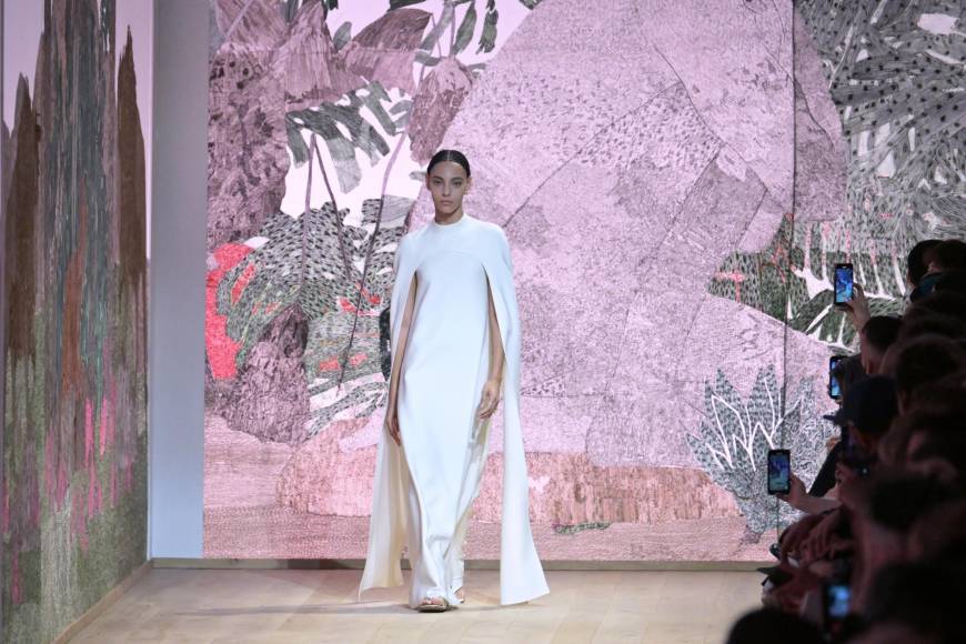 Christian Dior, Women’s Haute-Couture Fall/Winter 2023/2024.