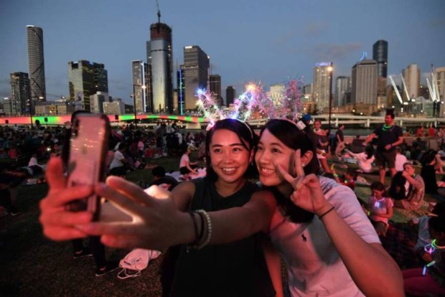 En Seúl, Corea del Sur, también recibieron el año con un espectacular show de fuegos artificiales.