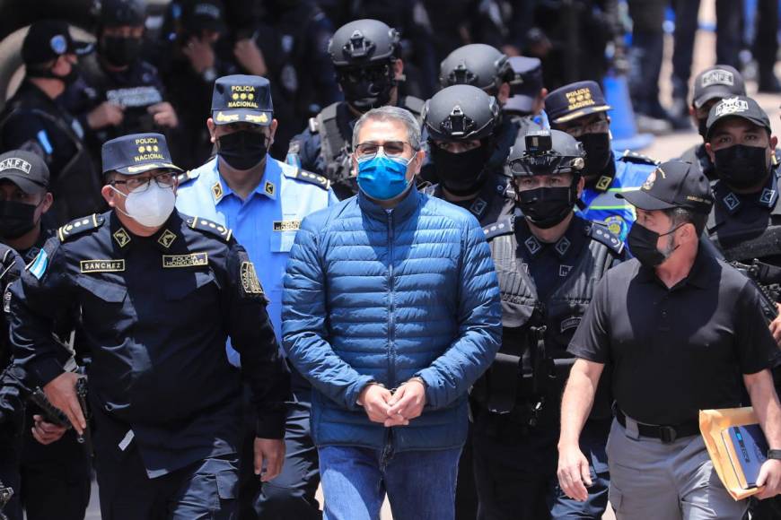 El expresidente Juan Orlando Hernández es enviado en extradición este jueves a Estados Unidos.