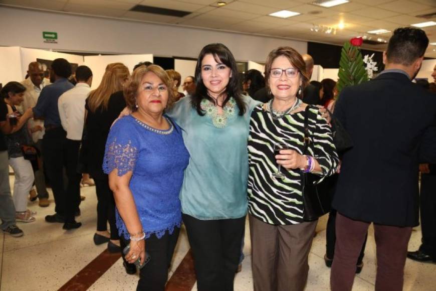 Rosa Alvarado, Keyla Morel y Maybelle Brevé.