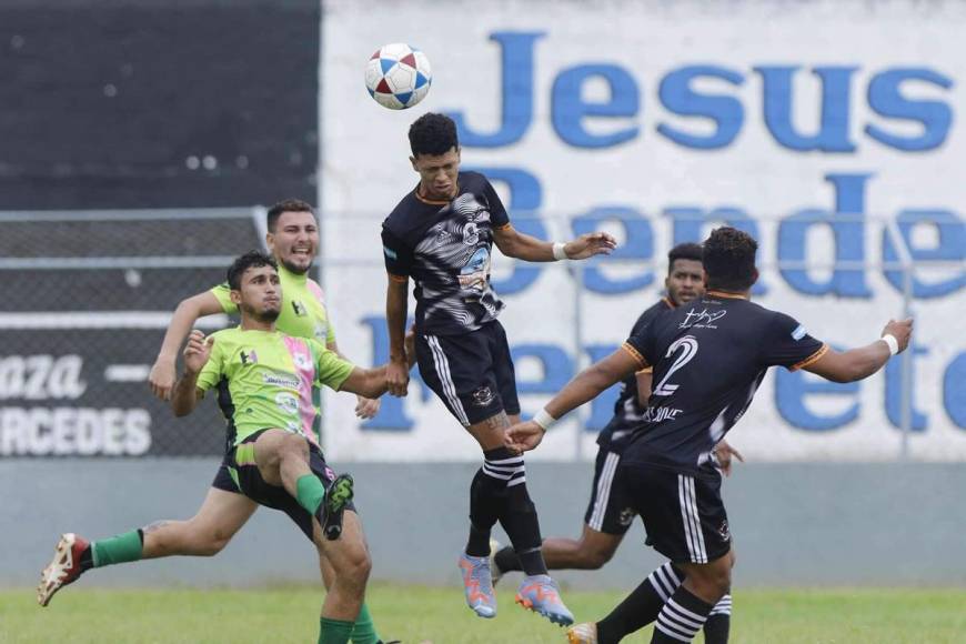 Juventus FC y San Juan disputaron un entretenido partido de vuelta por el ascenso a la Segunda División.