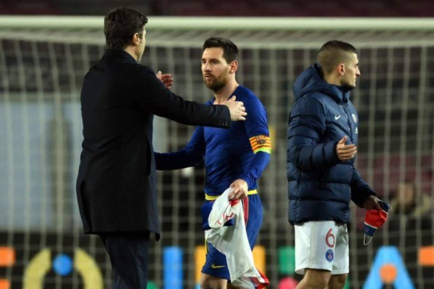 Messi también se saludó con Pochettino.