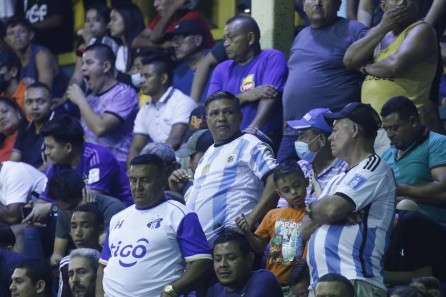 Honduras Progreso y la Municipalidad de la ciudad pusieron la entrada gratis a su afición ante Real Sociedad. 