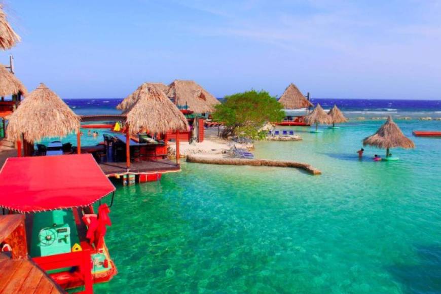 Little french key, Roatán<br/>Es el lugar más visitado de Honduras según TripAdvisor, se belleza natural es la razón por la cual miles de turistas se dejan seducir por el paraíso en medio del mar caribe.
