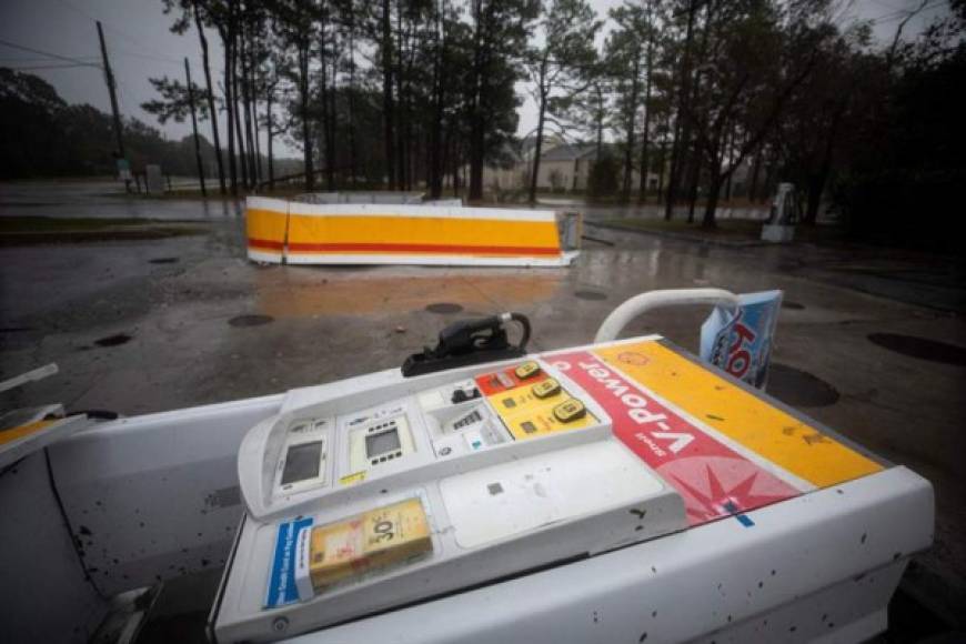 'Esto no es el final', advirtió Jeff Byard, de la Agencia federal para el manejo de Emergencias (FEMA, por sus siglas en inglés) después de que Florence tocó tierra.