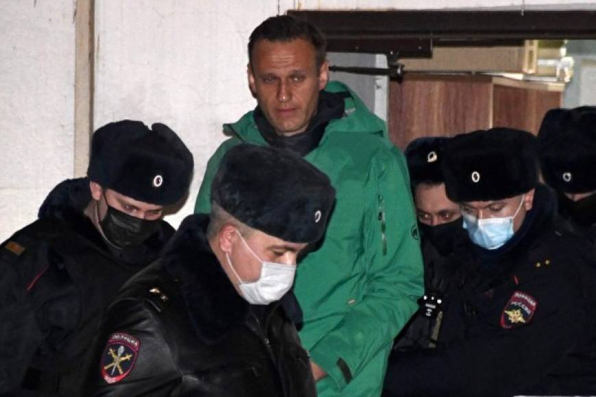 Alexéi Navalni, de 44 años, es objeto de varios procesos judiciales. Fue arrestado el 17 de enero a su regreso de Alemania, tras cinco meses de convalecencia por un envenenamiento del que acusó al Kremlin. Foto AFP
