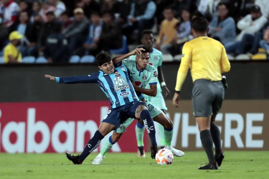 El duelo entre Motagua y Pachuca estuvo intenso en la cancha del estadio Hidaldo.