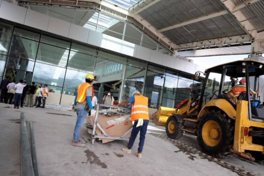 Vista general de las obras de construcción en el Aeropuerto de Palmerola, el 28 de julio de 2021, en la ciudad de Comayagua (Honduras). EFE<br/>