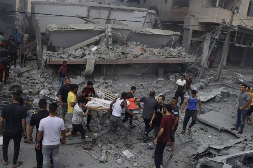 Las imágenes de la devastación en Gaza tras masivos ataques aéreos de Israel