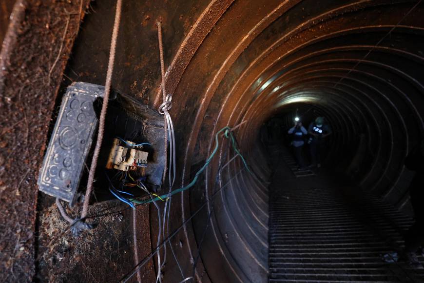 El túnel fue una “pieza clave” en el ataque, que permitió que miles de milicianos de Hamás irrumpieran sin ser vistos y mataran y secuestraran a soldados. Los cuerpos de dos soldados