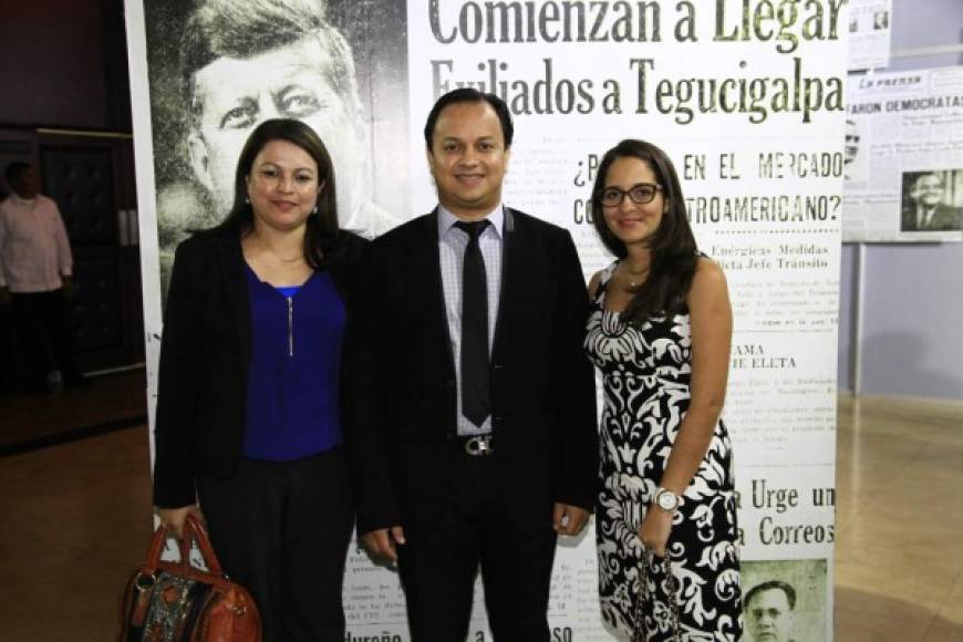 Jackie Cuestas, Nahúm Moreno y Melissa Flores.