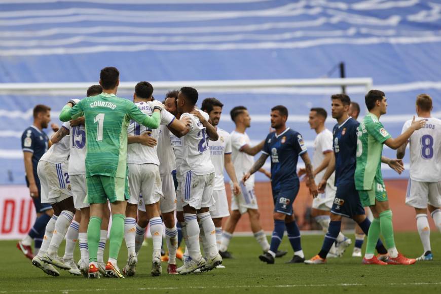 El Real Madrid no tuvo problemas para vencer en el Santiago Bernabéu al Espanyol, con un doblete del brasileño Rodrygo (minutos 33 y 44) y tantos de Marco Asensio (55) y uno último de Karim Benzema (81), que había entrado en el partido en la recta final del choque. 