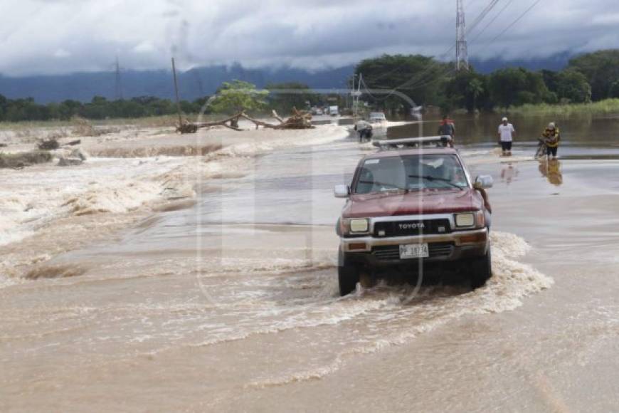 Fotos: Valle de Sula se vuelve a inundar por lluvias de onda tropical