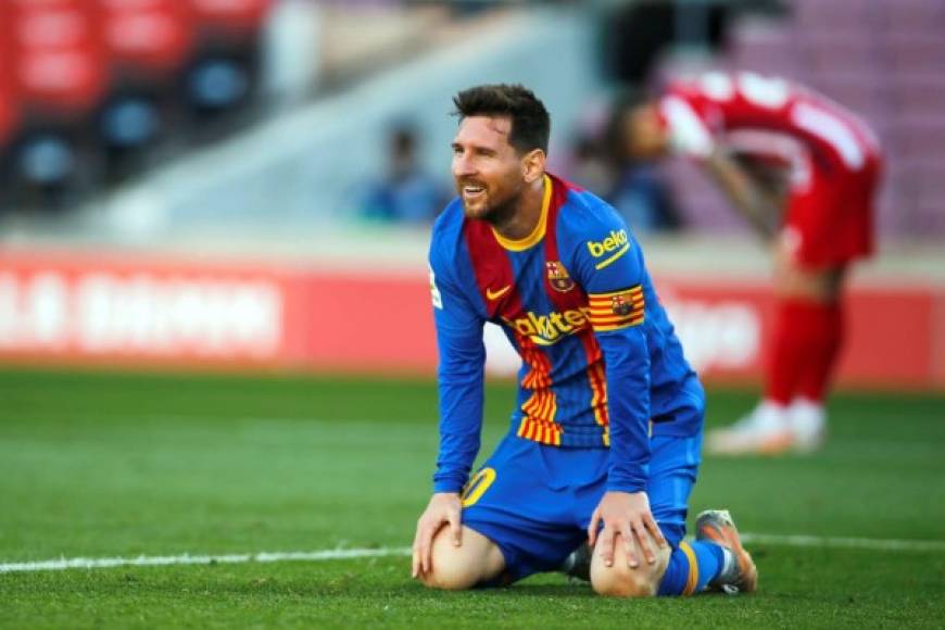La sonrisa incrédula de Messi por el fallo de Dembélé frente a la portería del Atlético.