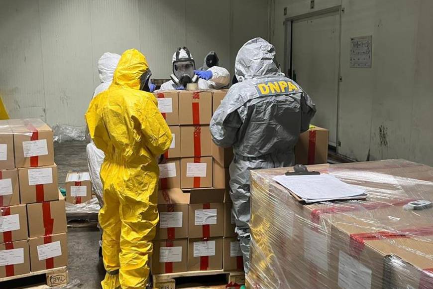 La incautación de cargamentos de fentanilo es un paso importante en la lucha contra el tráfico ilegal de drogas. Sin embargo, las autoridades también enfrentan desafíos para rastrear y detener a las organizaciones criminales que están detrás de la distribución de fentanilo.
