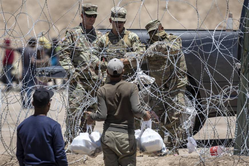 El portavoz del Pentágono, general de brigada Pat Ryder, informó en una rueda de prensa de que se espera que el resto de militares que EEUU quiere enviar a la frontera, 950 efectivos, llegue a esa área “no más tarde” del 5 de junio.