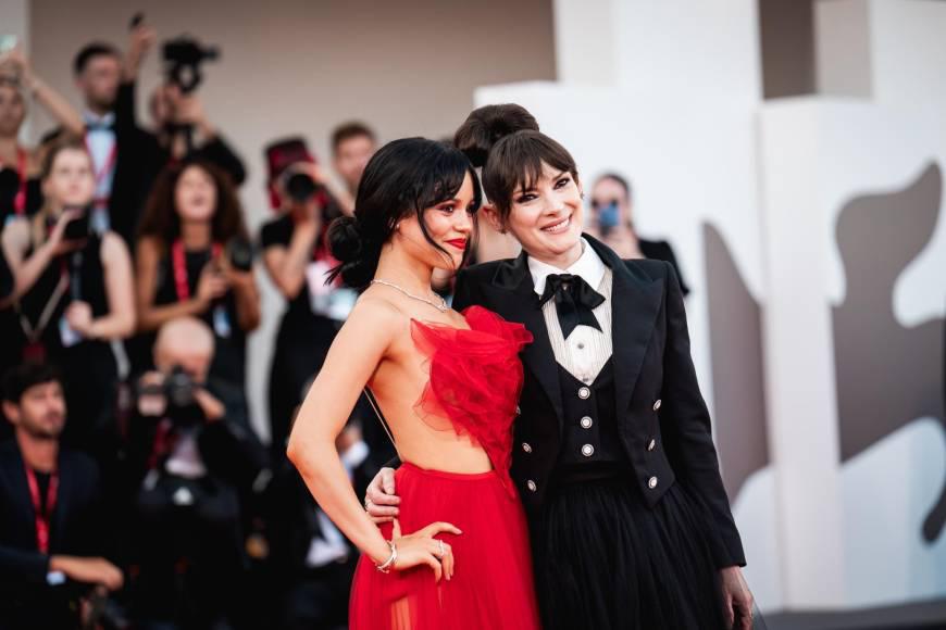 Winona Ryder tiene un ‘vínculo sagrado’ con Jenna Ortega
