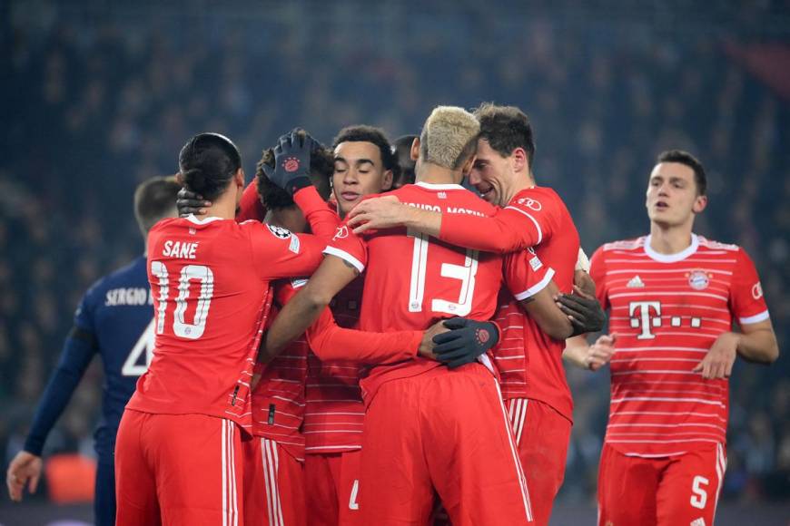 Jugadores del Bayern Múnich celebrando el gol de Kingsley Coman.