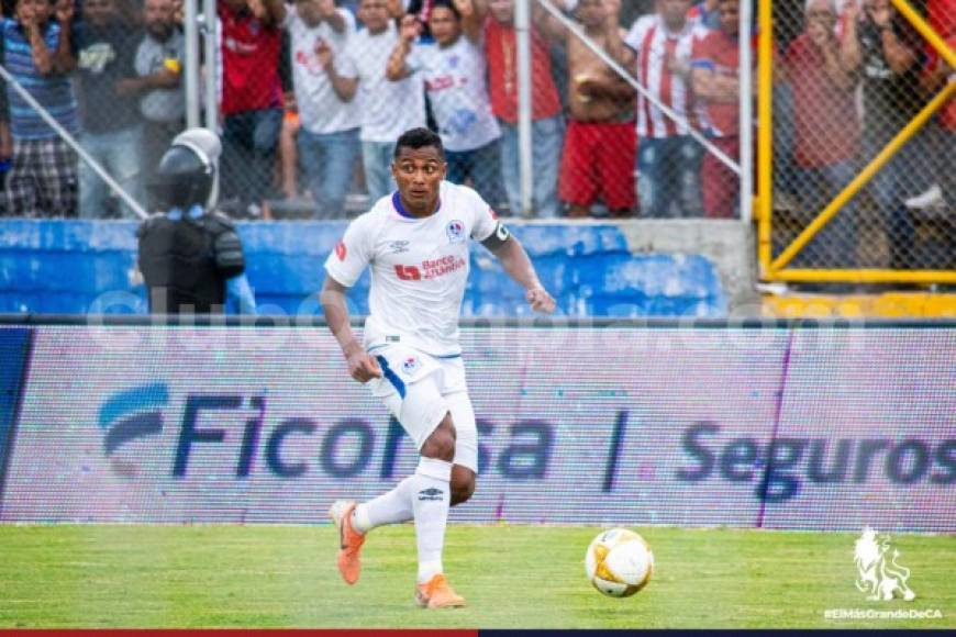 El capitán albo Ever Alvarado estará en el lateral izquierdo en el estadio Municipal Ceibeño.
