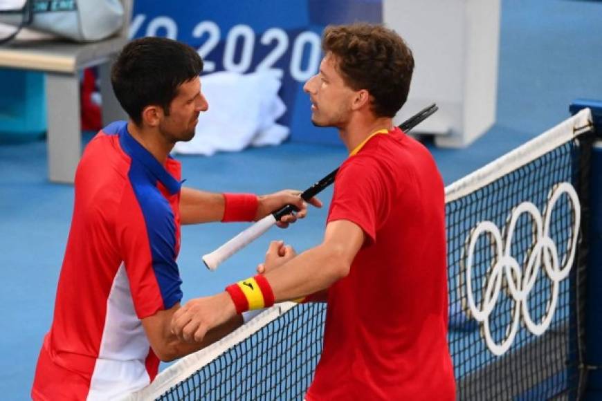 Novak Djokovic felicitó a Pablo Carreño por ganarle la medalla de bronce.