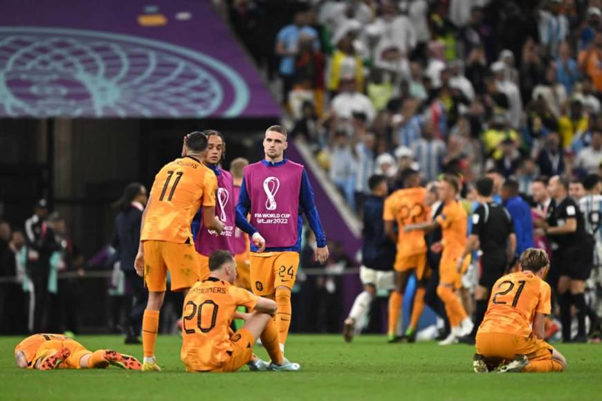 La tristeza de los jugadores de Países Bajos tras caer eliminados en penales.
