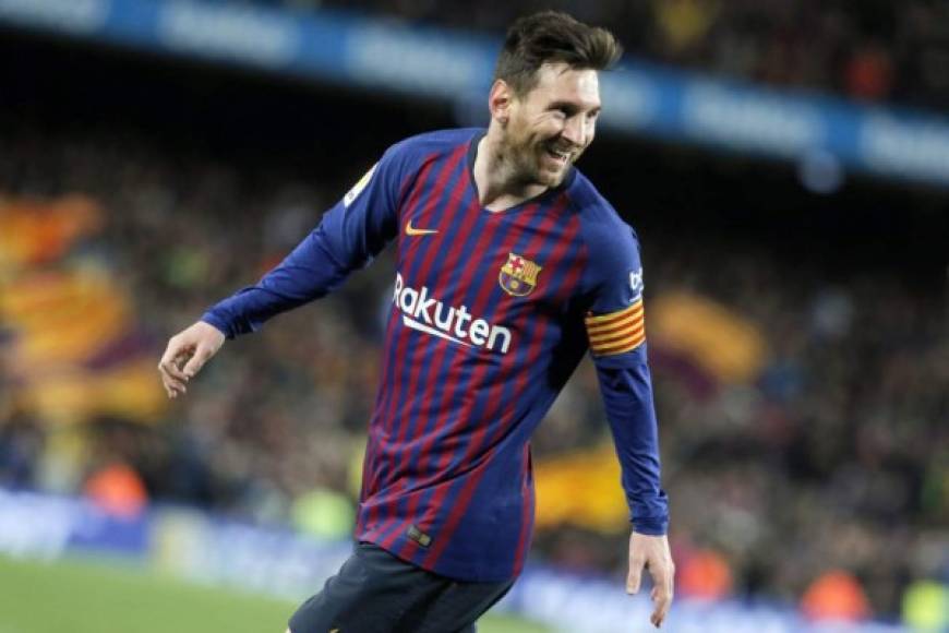 Y en el primer lugar aparece Lionel Messi, el delantero argentino lidera la clasificación por la Bota de Oro al sumar 33 goles en lo que va de la campaña.