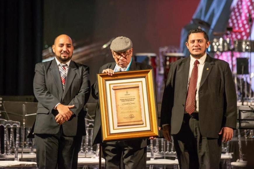 La gala de premiación se realizó en el teatro Manuel Bonilla en Tegucigalpa, en el marco del nacimiento del prócer hondureño José Cecilio Del Valle, }el Día de la Música y del primer aniversario de la editorial SabioValle, fundada desde la Secretaría de Educación.