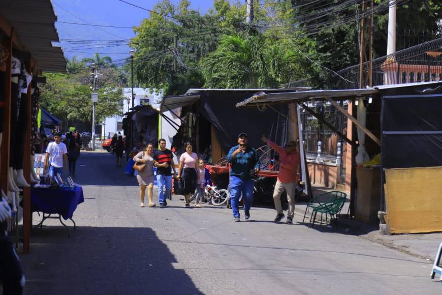 Roberto Contreras se “hartó” del desorden en la segunda calle