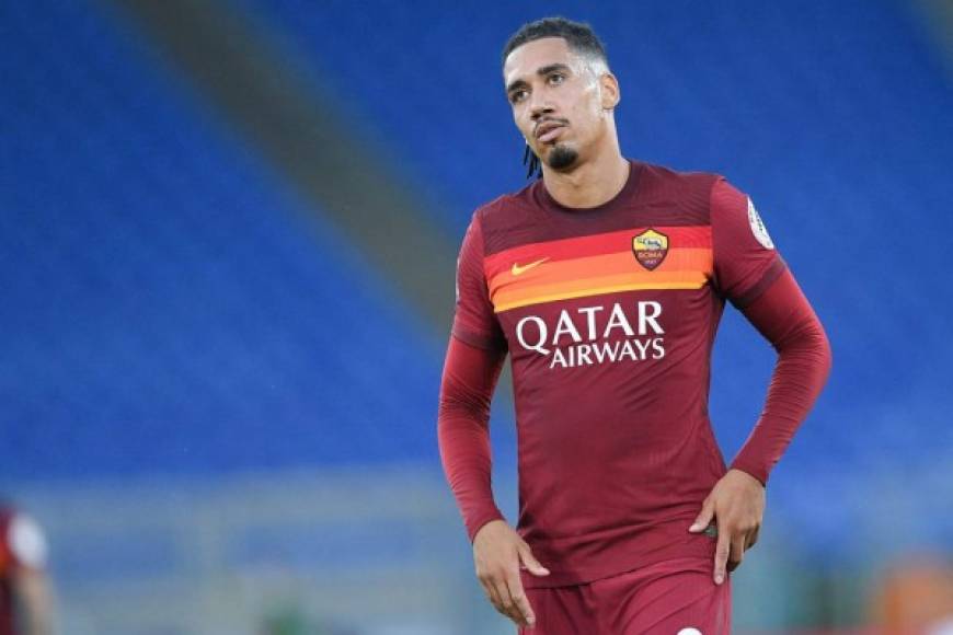 Chris Smalling se despide definitivamente de la Roma. El central inglés es una baja muy sensible para el conjunto italiano de cara al duelo con el Sevilla en la Europa League. El club no ha podido llegar a un acuerdo con el Manchester United, del que llegó cedido y el jugador ha dejado un mensaje de despedida para los giallorossi.