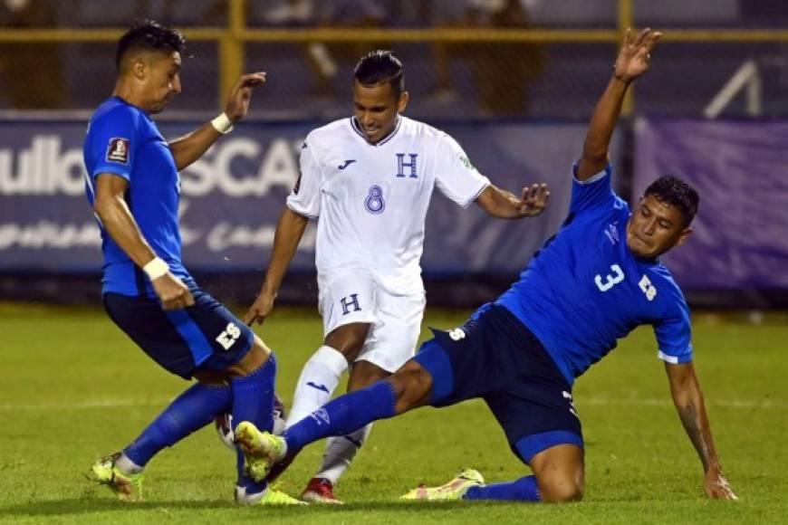 Edwin Rodríguez - De gran desempeño en el Olimpia y la selección olímpica, el futbolista tuvo su oportunidad para mostrarse y no la aprovechó. Fue titular ante Canadá y contra El Salvador entró de cambio en el inicio del segundo tiempo, pero terminó saliendo lesionado.