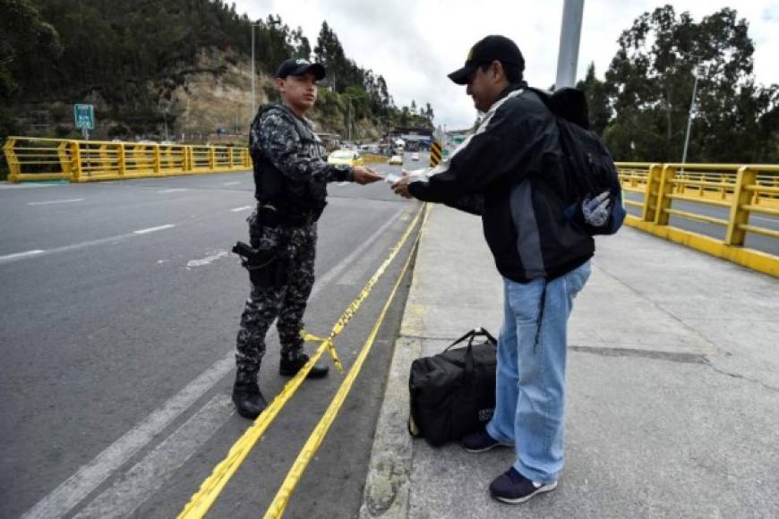 El Gobierno peruano también ha anunciado que los venezolanos que ingresen al país hasta el 31 de octubre próximo podrán tramitar el Permiso Temporal de Permanencia hasta el 31 de diciembre, al acortar el plazo dado originalmente para la solicitud de este permiso.