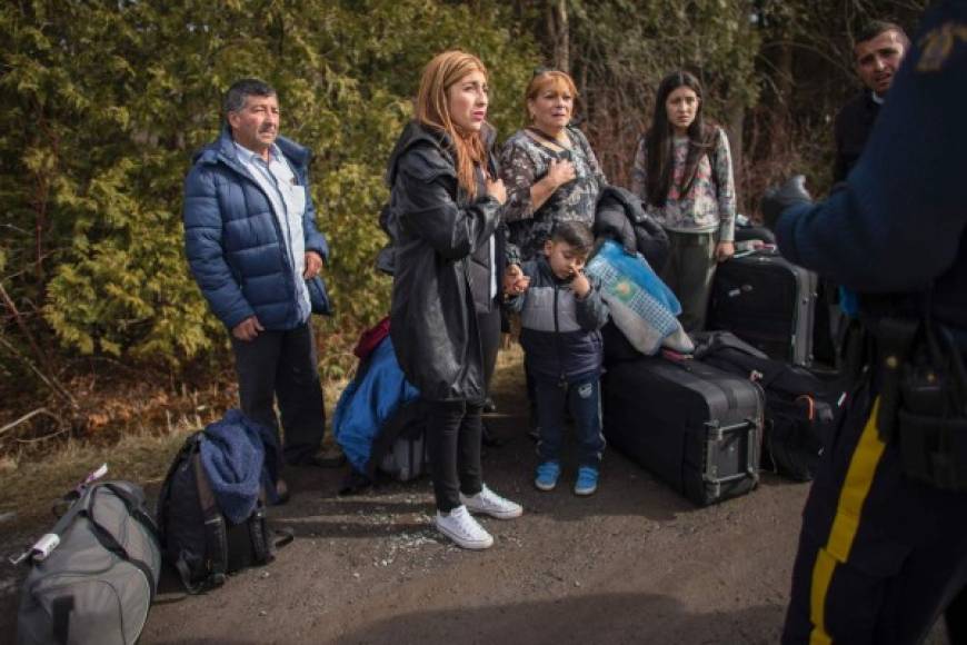 Hasta el 13 de febrero, 3,800 personas llenaron una solicitud de asilo en Canadá, informaron las autoridades migratorias que temen que el número se dispare cuando llegue el verano.