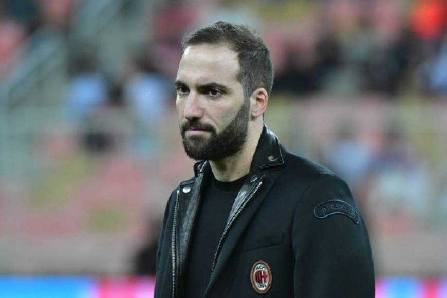 Según informa Sky Italia, la Juventus acordó este miércoles la cesión del delantero argentino Gonzalo Higuaín al Chelsea hasta el final de la presente temporada, después de que el 'Pipita' empezara esta campaña cedido en el AC Milan.