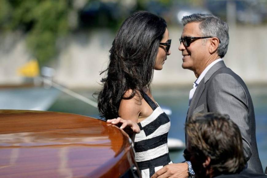Hace un año George Clooney y Amal protagonizaron una boda de ensueño en Venecia. Su amor sigue vibrante como el primer día.