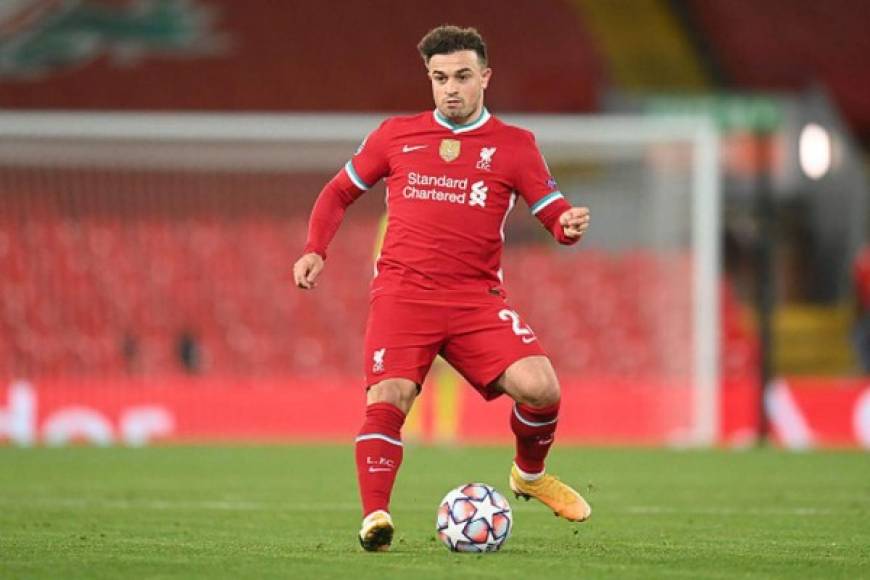 La estrella del Liverpool, Xherdan Shaqiri, es uno de los primeros integrantes que podrían dejar el club este verano, informa el 'Liverpool Echo'. Los Reds están preparados para vender Nat Phillips, Harry Wilson, Divock Origi, Neco Williams y Shaqiri como parte de un ambicioso esfuerzo de recaudación de fondos, con salidas como Marko Grujic y Taiwo Awoniyi ya avanzando en las últimas semanas sin haber tenido poco impacto durante su tiempo en Anfield.